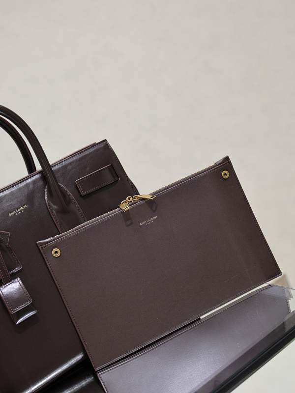 Saint Laurent Saint Laurent