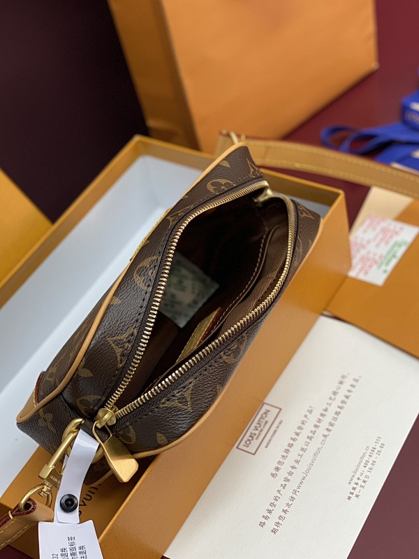 Louis Vuitton M14058