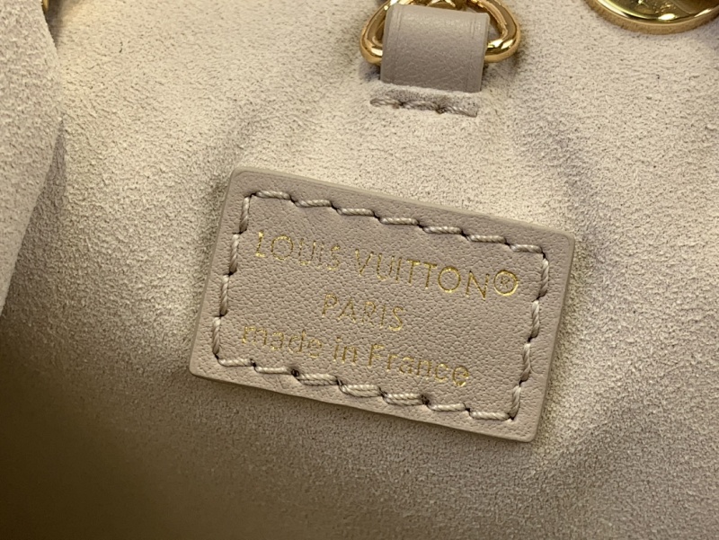 Louis Vuitton M26530