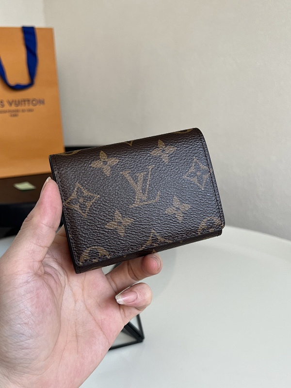 Louis Vuitton Louis Vuitton