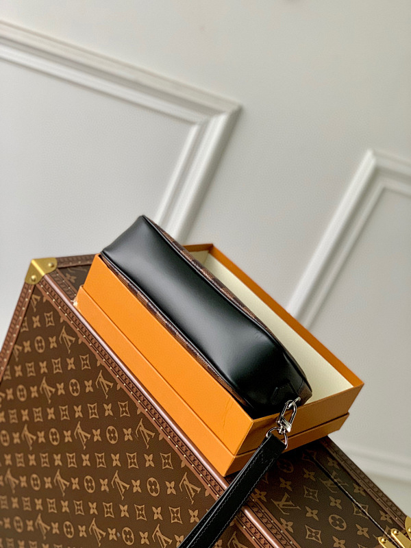 Louis Vuitton M41663