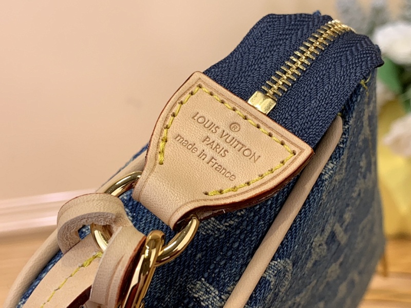 Louis Vuitton M40712