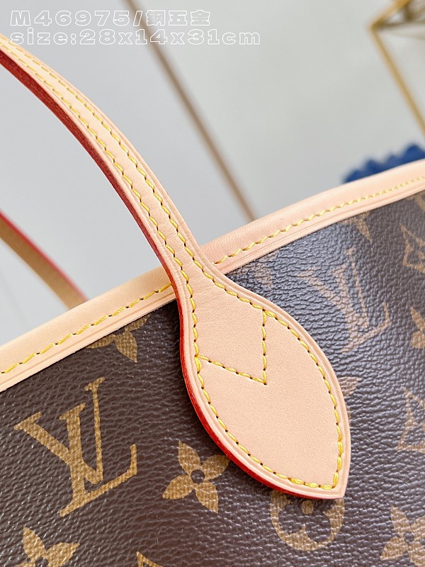 Louis Vuitton M46975