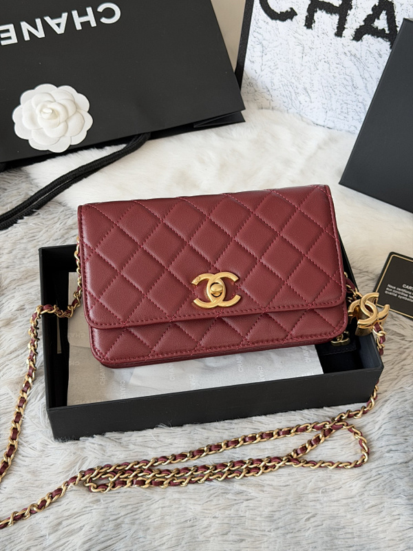 Chanel AP3938