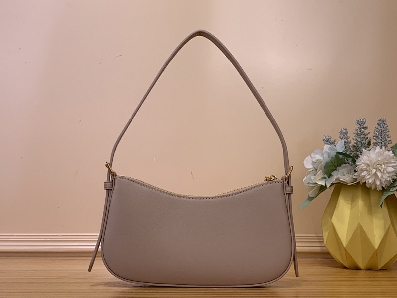 Louis Vuitton M25784