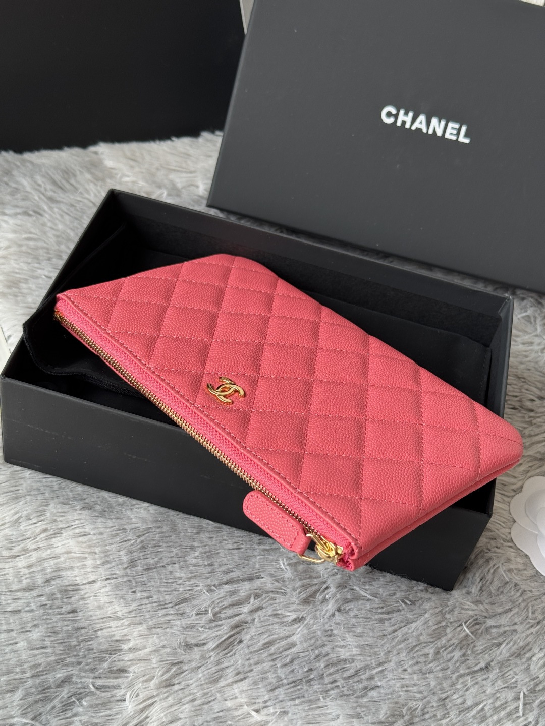 Chanel AP1081