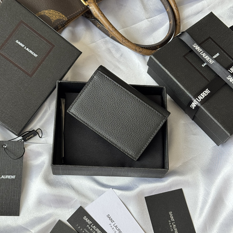 Saint Laurent Saint Laurent