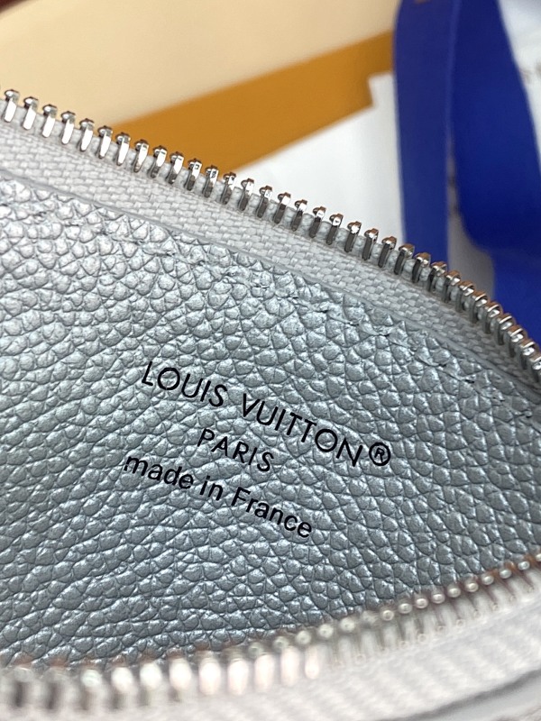 Louis Vuitton M26513