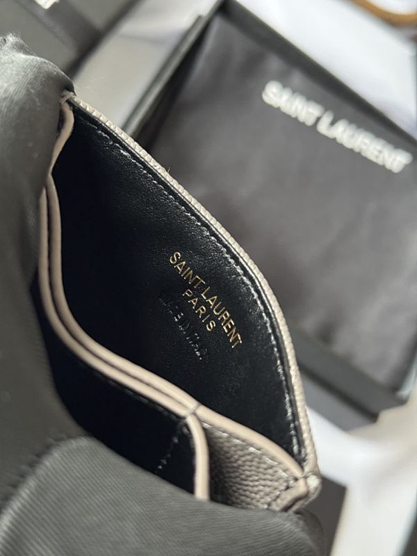 Saint Laurent Saint Laurent