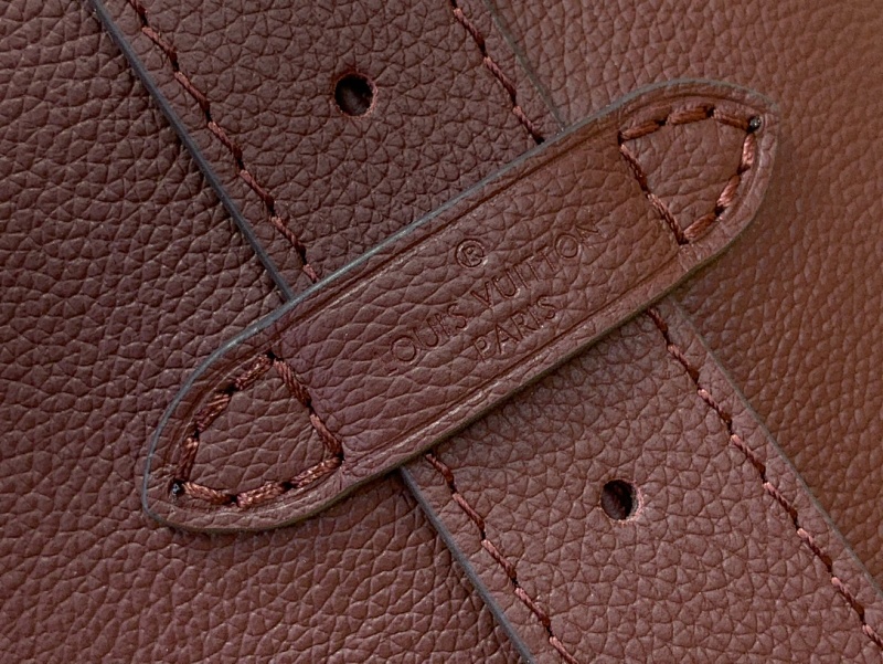 Louis Vuitton Louis Vuitton