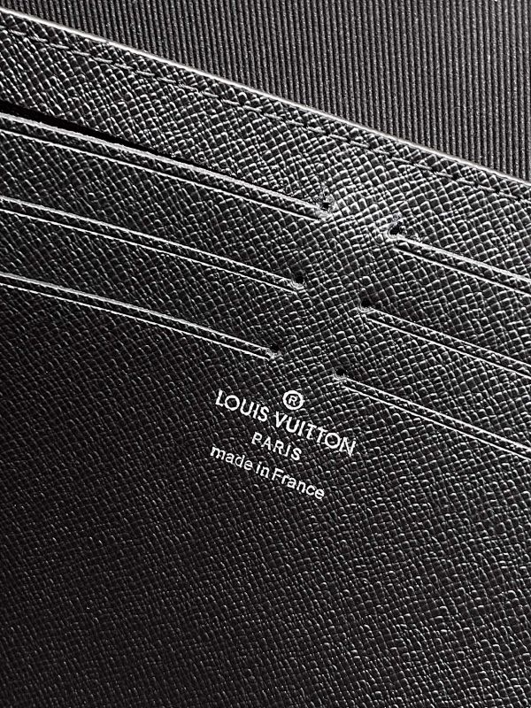 Louis Vuitton N60113