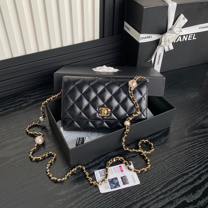 Chanel AP4282