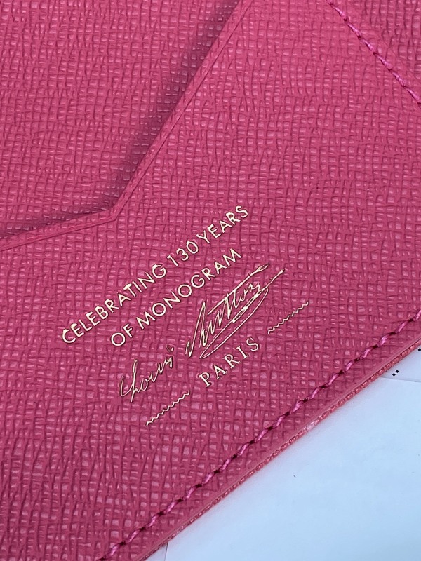 Louis Vuitton M27612