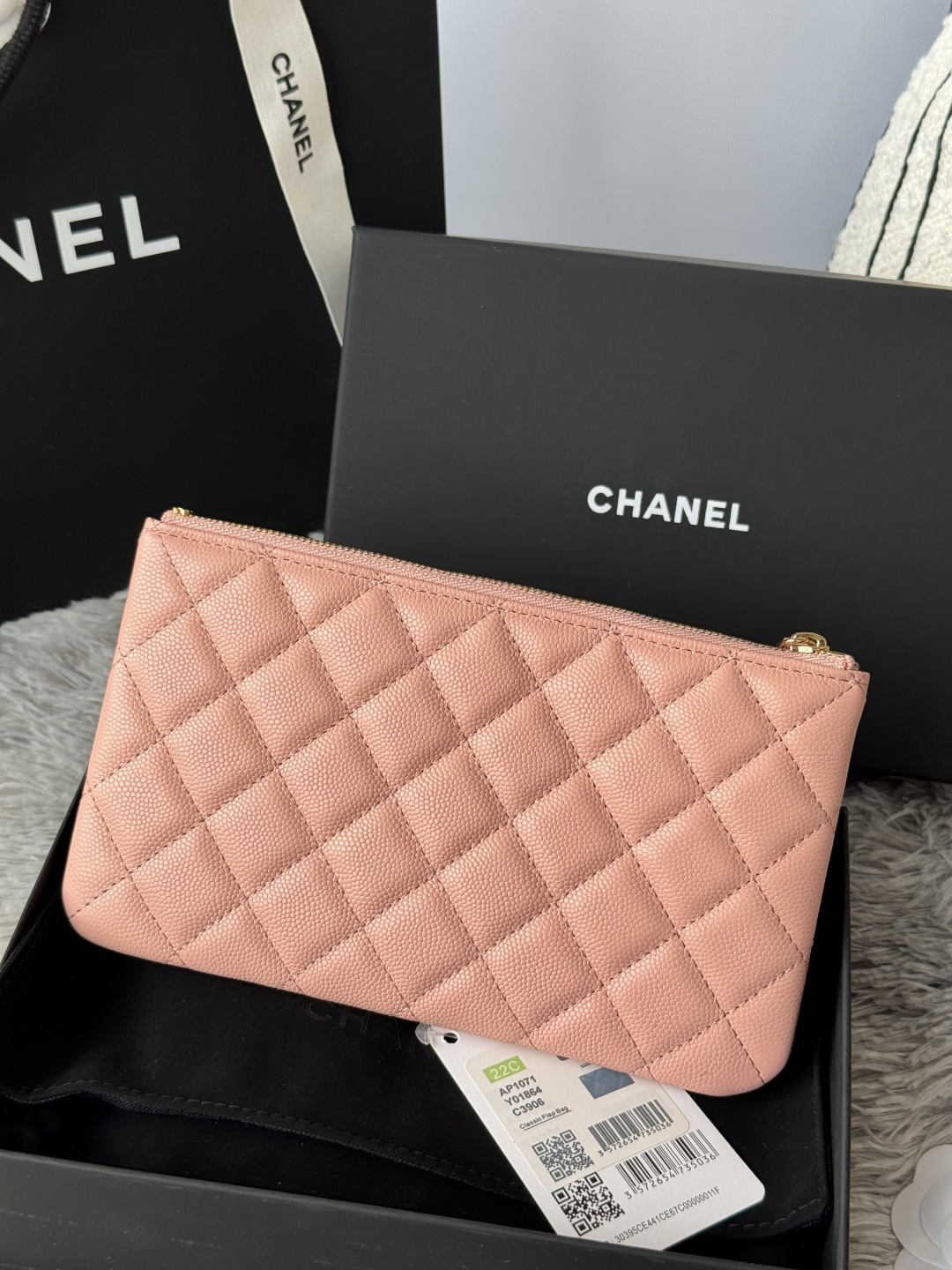 Chanel AP1081