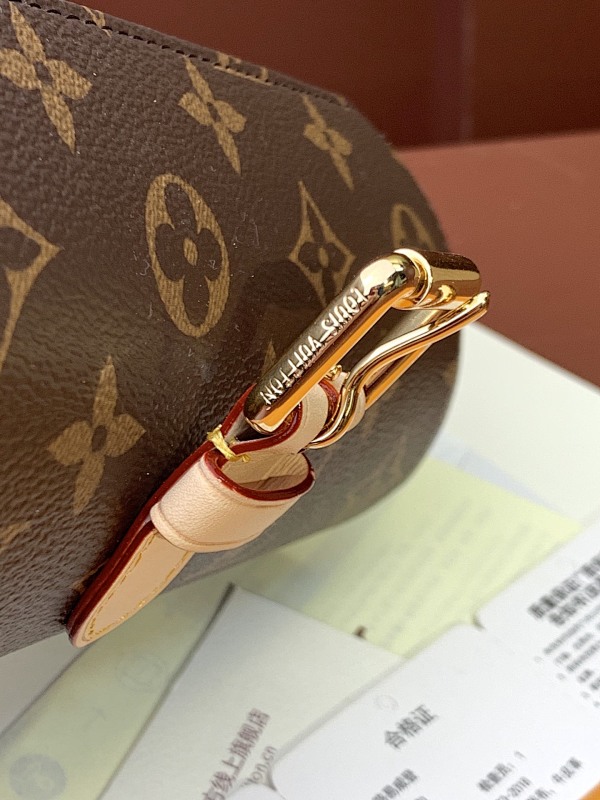 Louis Vuitton M43385