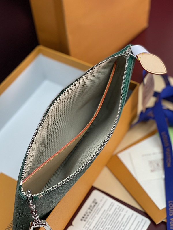 Louis Vuitton Louis Vuitton