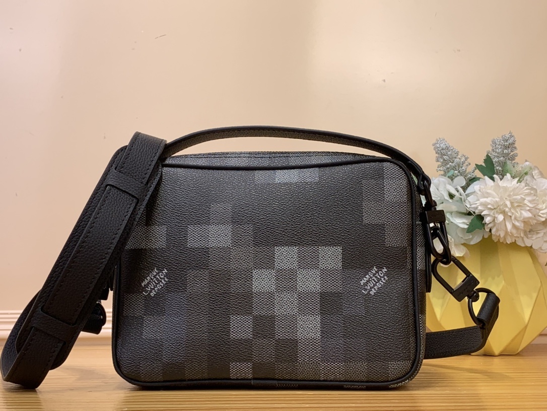 Louis Vuitton Louis Vuitton