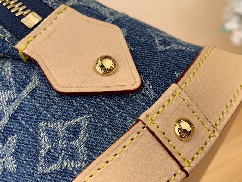 Louis Vuitton M24317