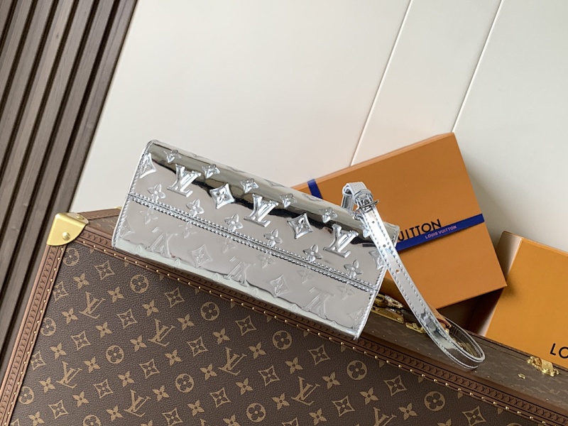 Louis Vuitton Louis Vuitton