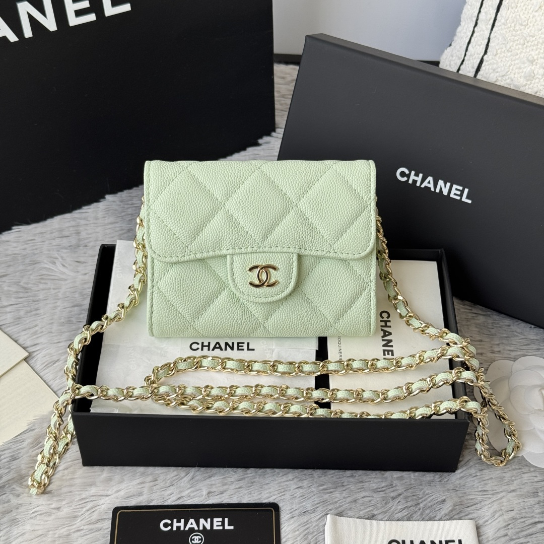Chanel AP0238
