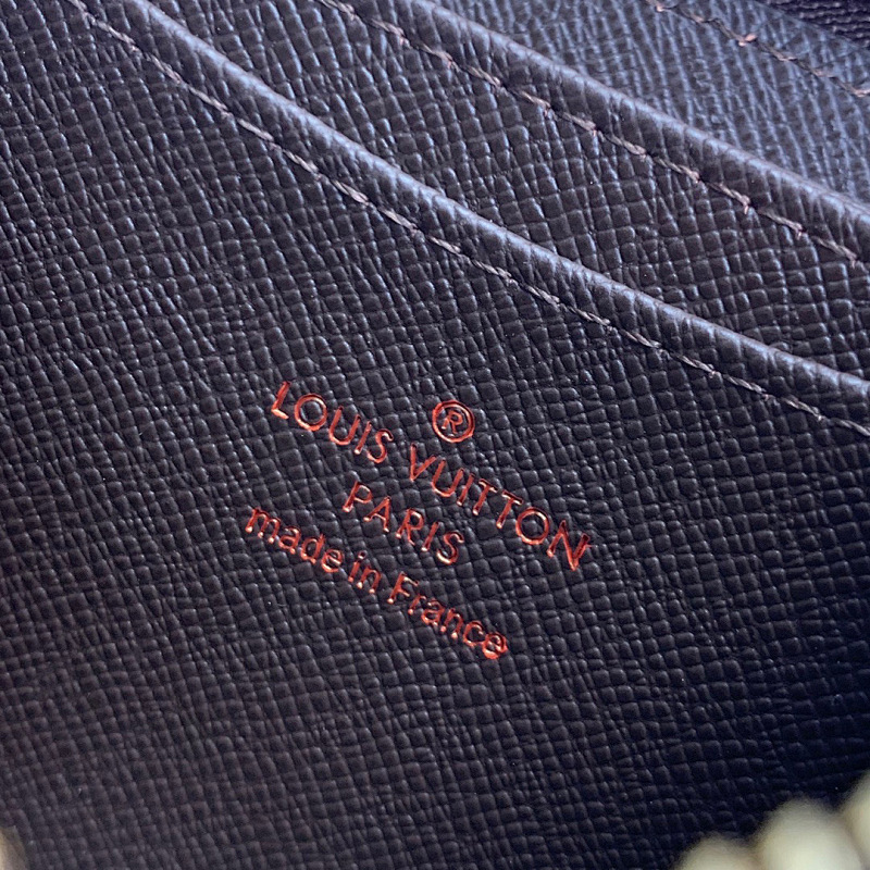 Louis Vuitton N63070