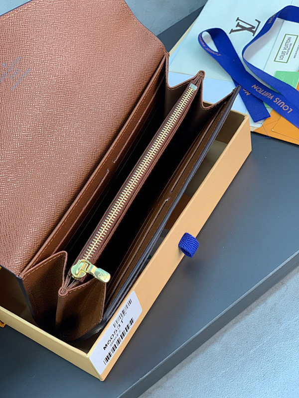 Louis Vuitton M62236