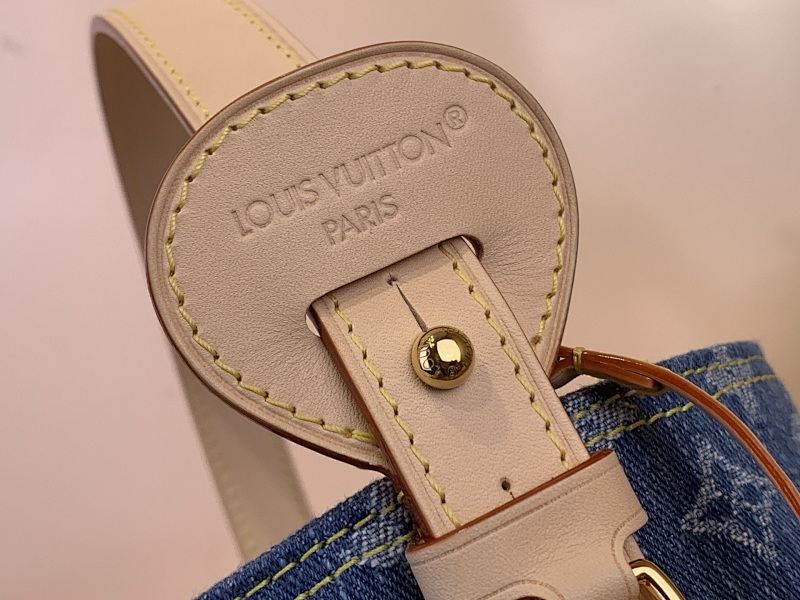 Louis Vuitton M28107