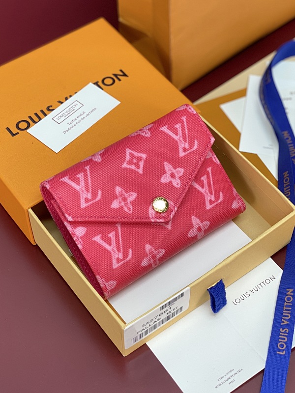 Louis Vuitton M27681