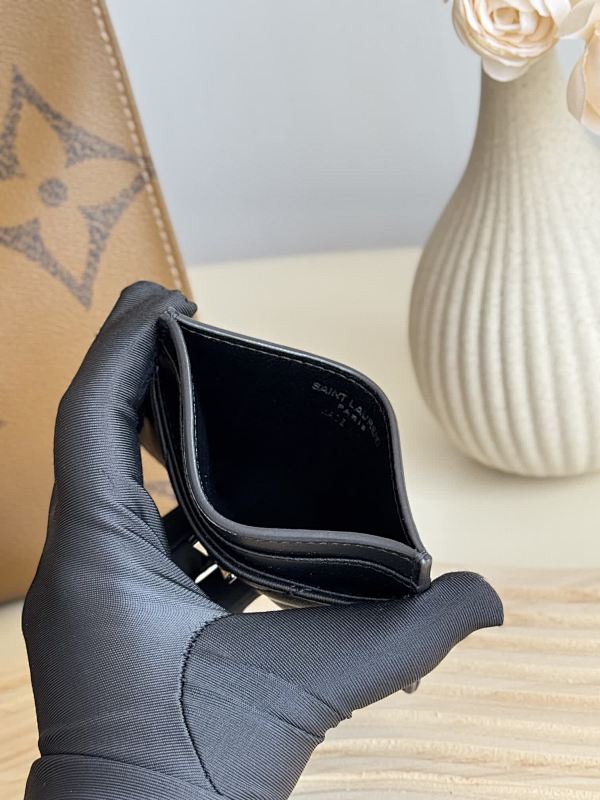 Saint Laurent Saint Laurent