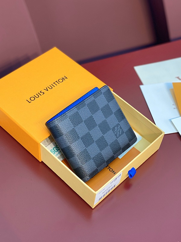 Louis Vuitton N00092