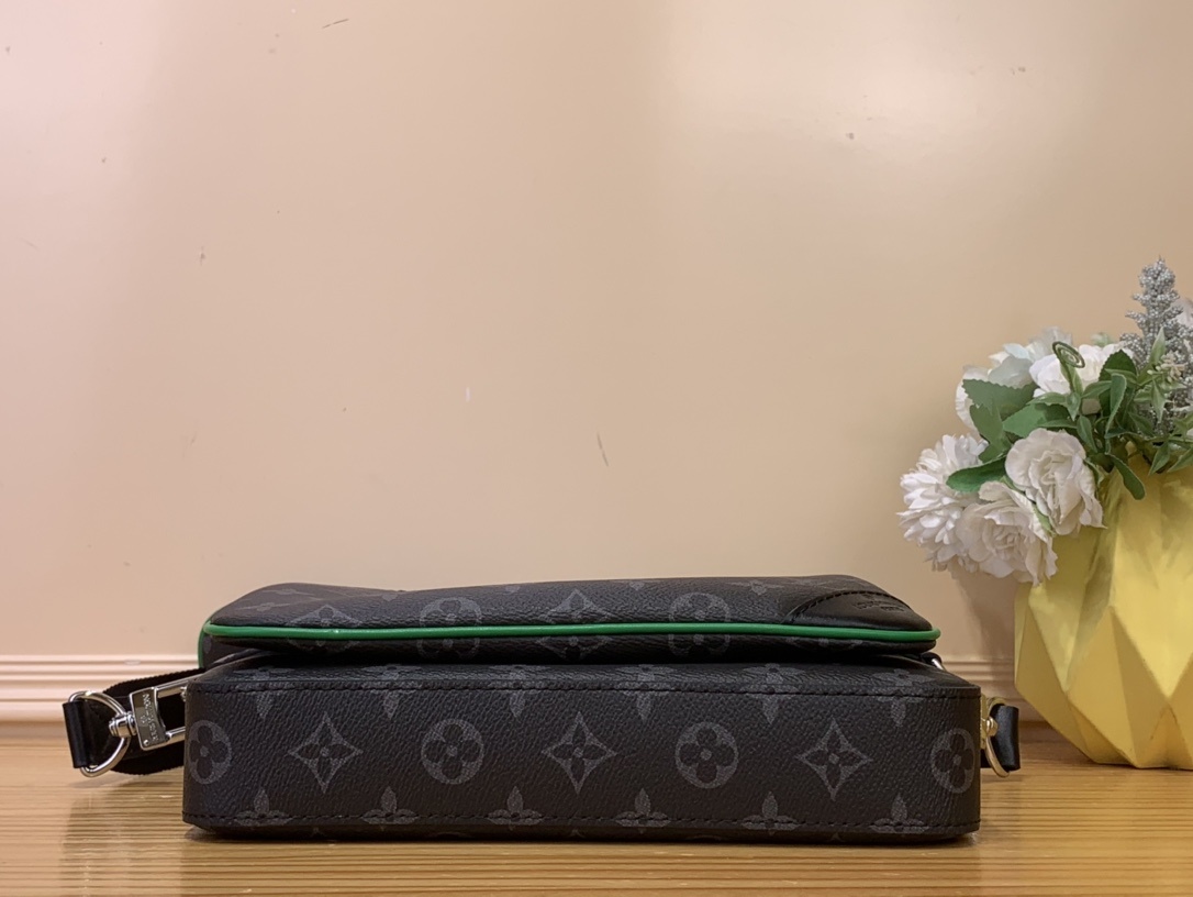 Louis Vuitton Louis Vuitton