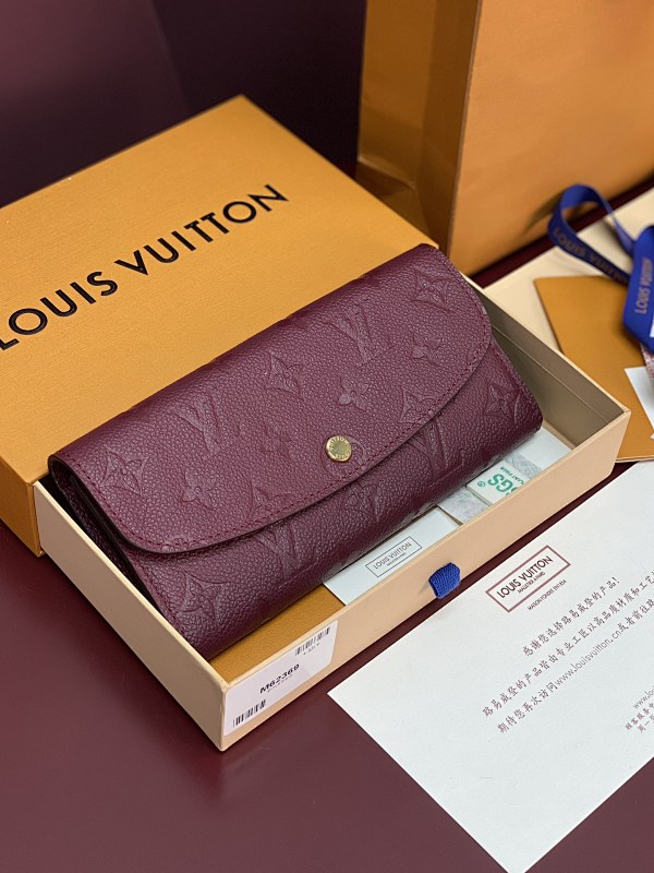 Louis Vuitton M62369