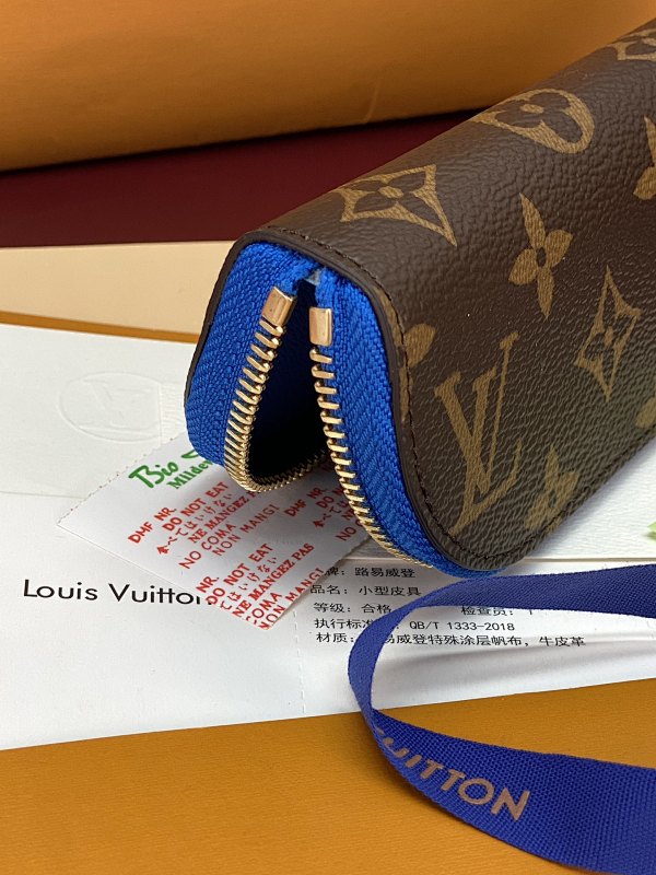 Louis Vuitton GI1072