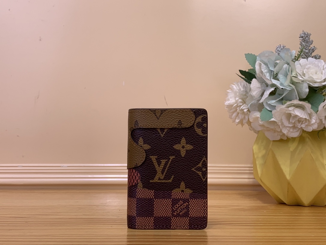 Louis Vuitton Louis Vuitton