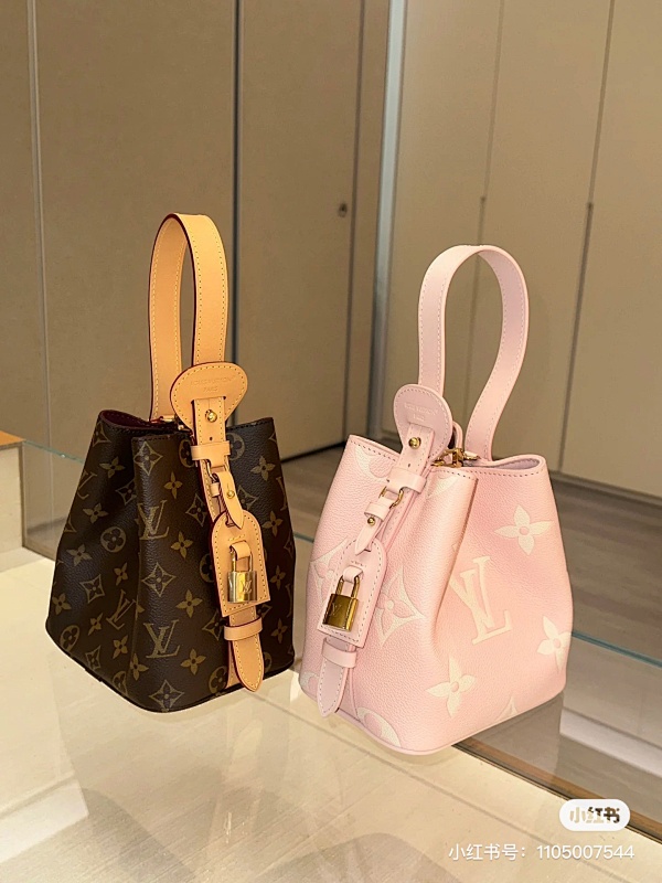 Louis Vuitton Louis Vuitton