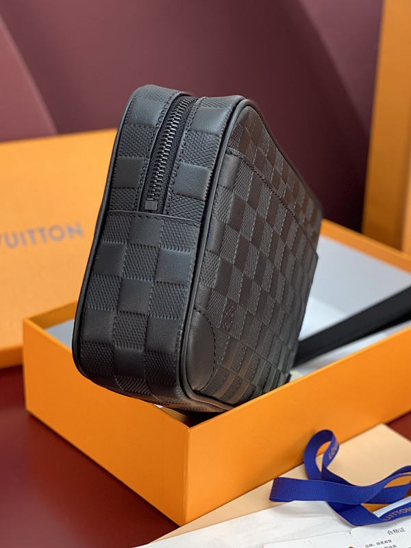 Louis Vuitton M82076