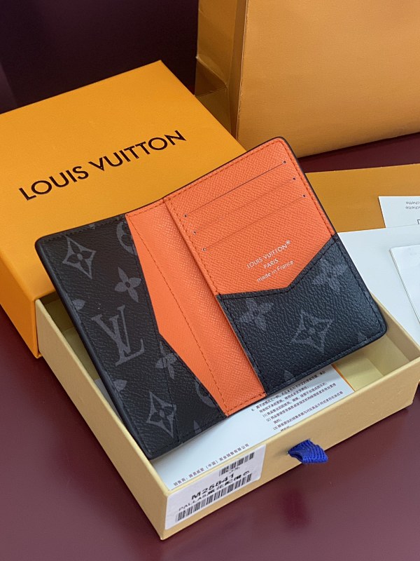 Louis Vuitton M25841