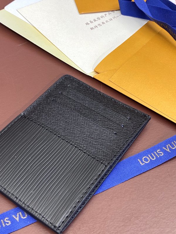Louis Vuitton M60166