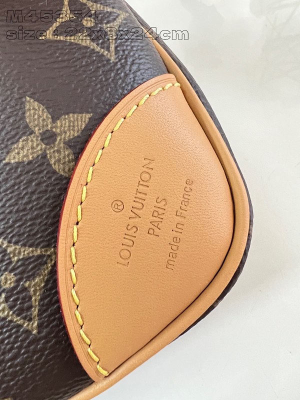 Louis Vuitton Louis Vuitton