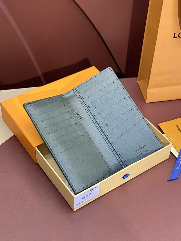 Louis Vuitton N85944