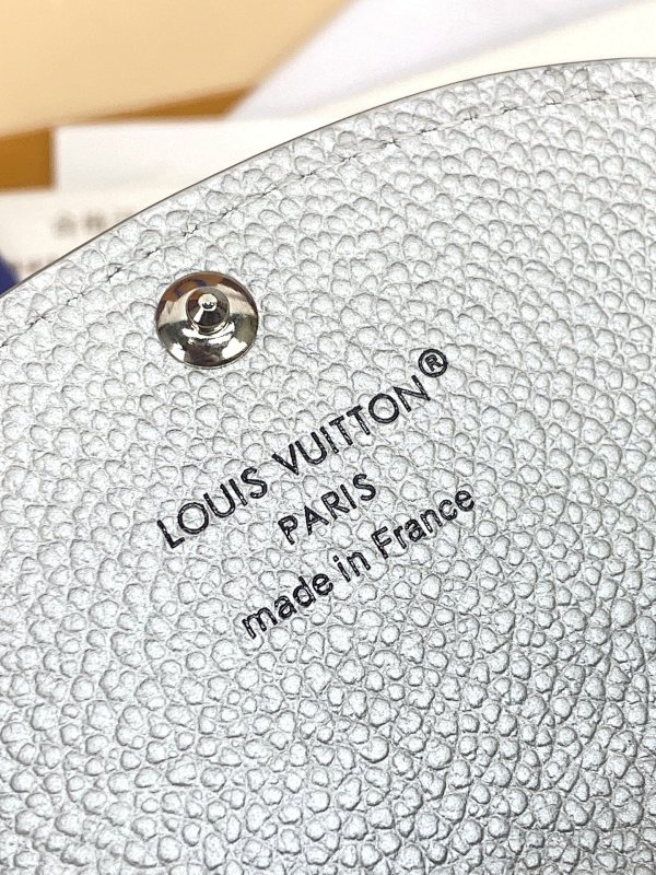 Louis Vuitton M26512