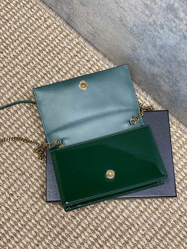 Saint Laurent Saint Laurent