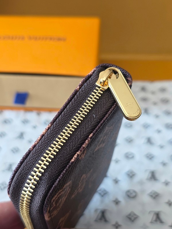 Louis Vuitton Louis Vuitton