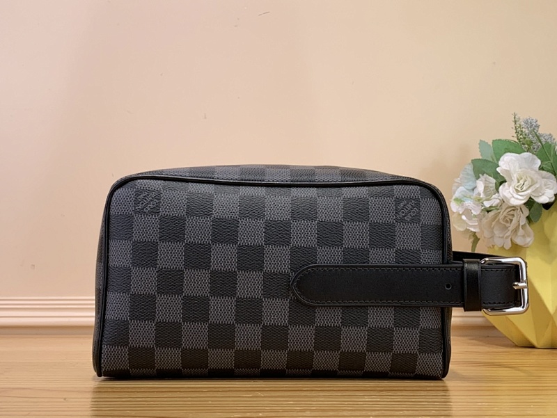 Louis Vuitton M83112
