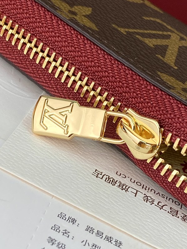 Louis Vuitton GI1396