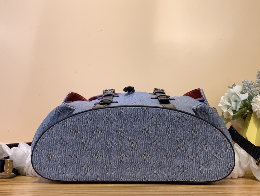 Louis Vuitton Louis Vuitton