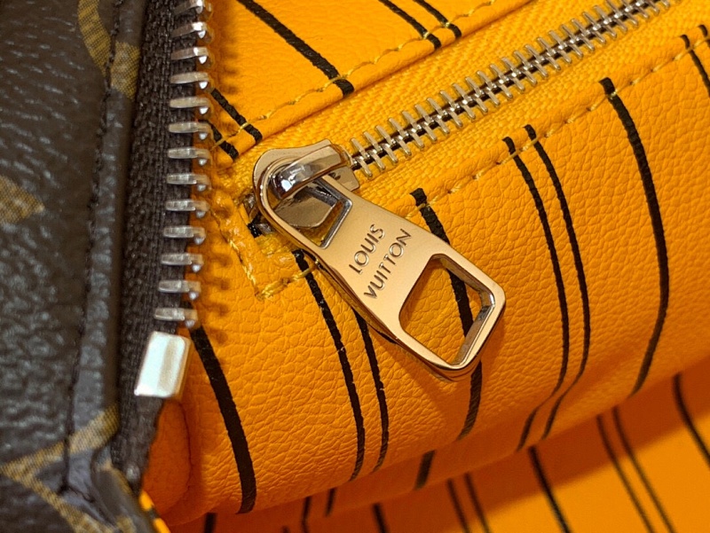 Louis Vuitton Louis Vuitton