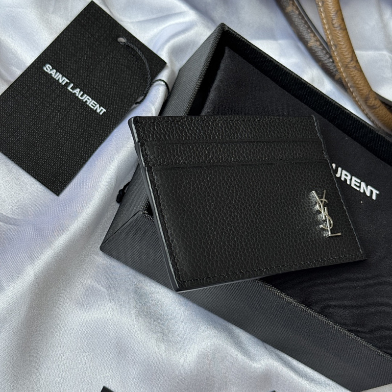 Saint Laurent Saint Laurent