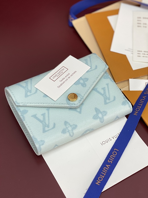 Louis Vuitton M27681