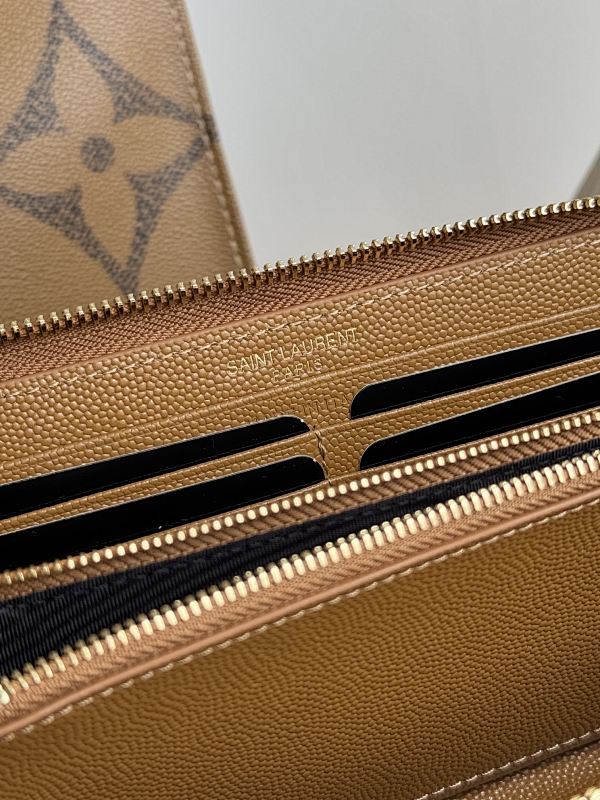 Saint Laurent Saint Laurent